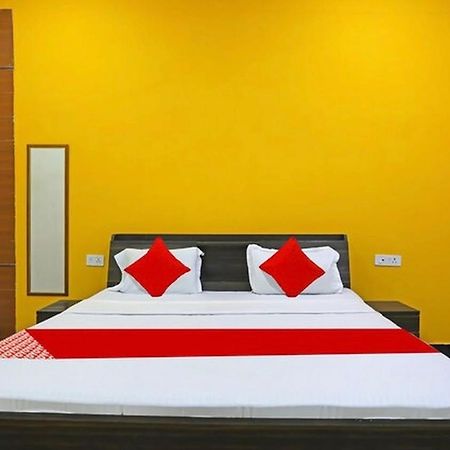 Hotel Mannu Grand Kanpur Eksteriør billede
