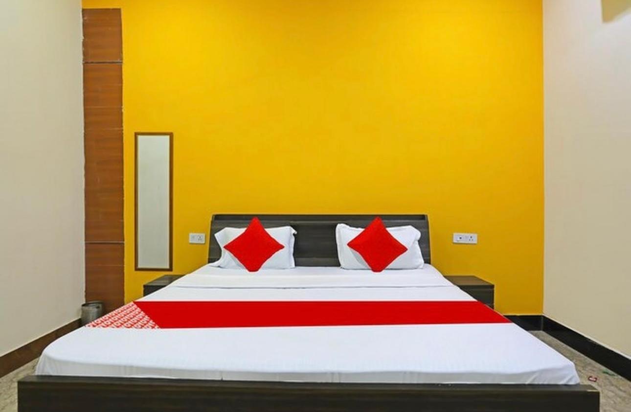 Hotel Mannu Grand Kanpur Eksteriør billede