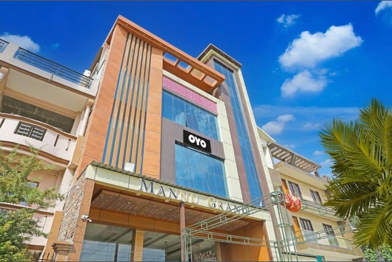 Hotel Mannu Grand Kanpur Eksteriør billede
