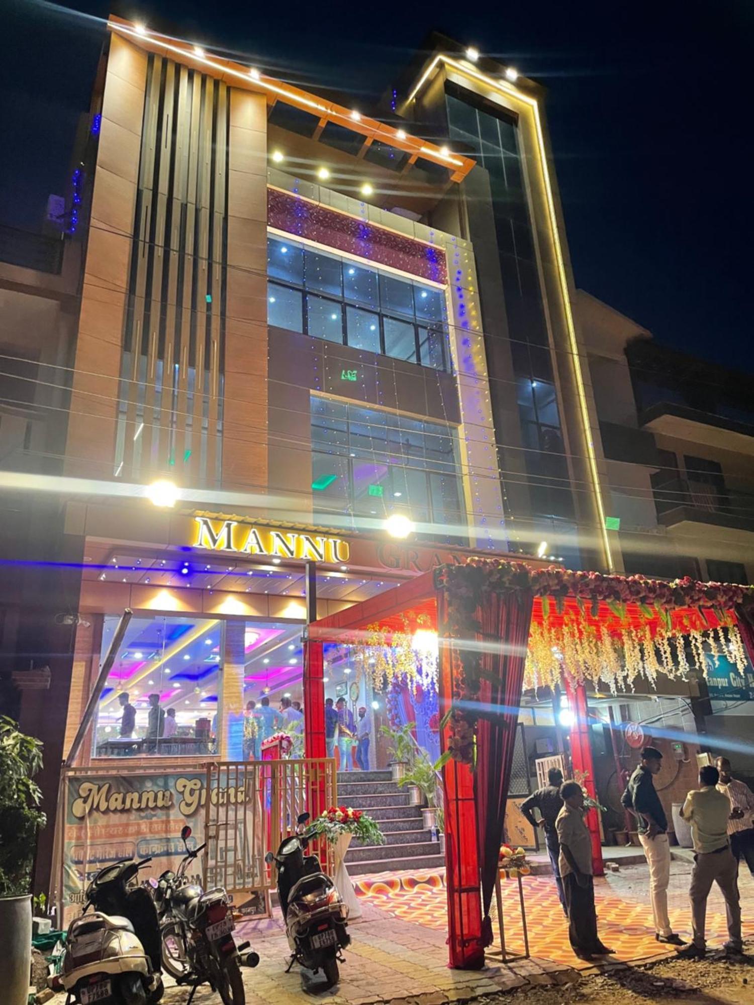 Hotel Mannu Grand Kanpur Eksteriør billede
